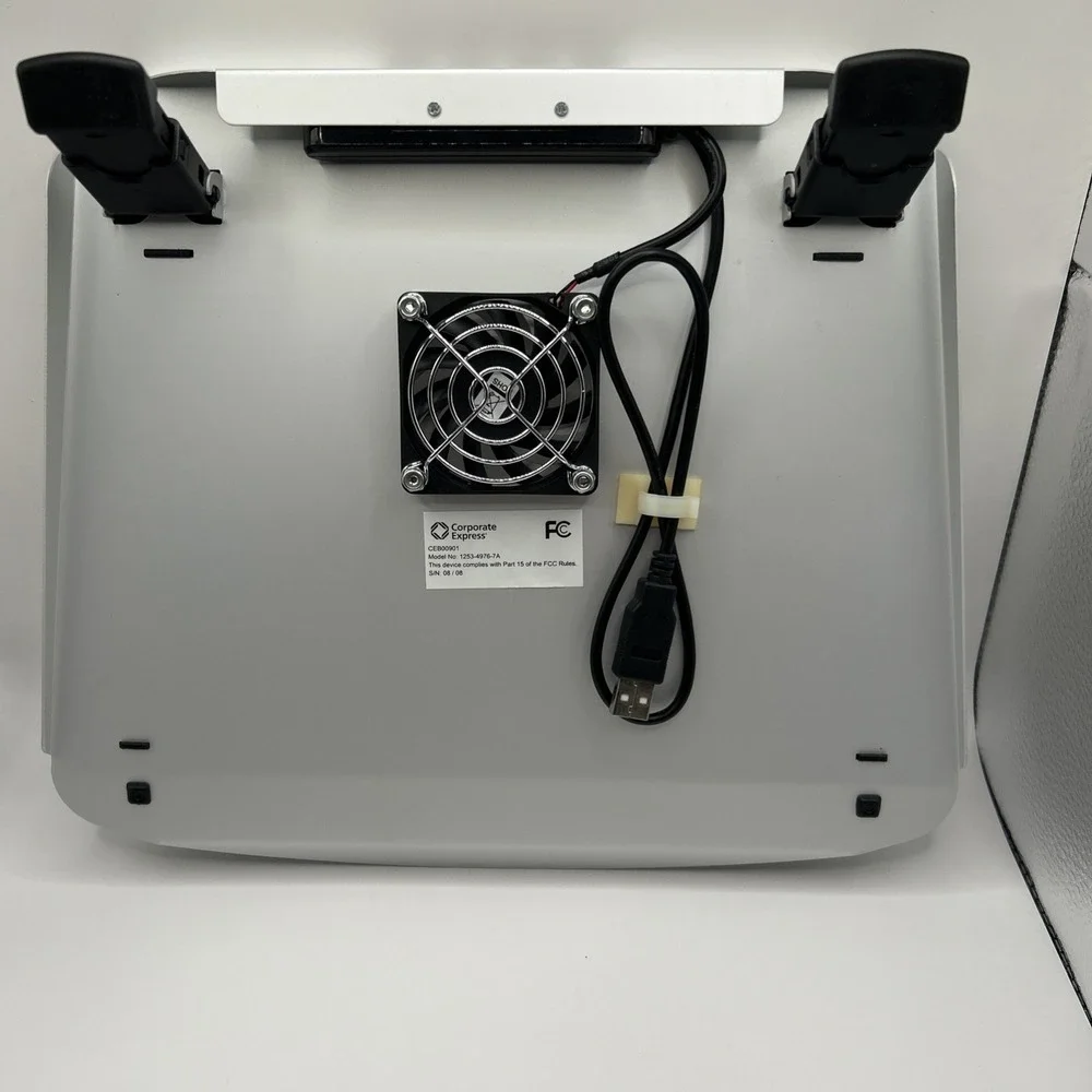 Corporate Express Cooling Stand With Hub - Picture 3 of 6